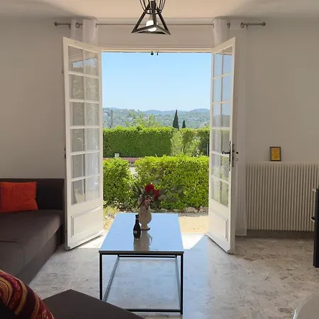 Entiere Au Calme Dans Village Provencal Villa *